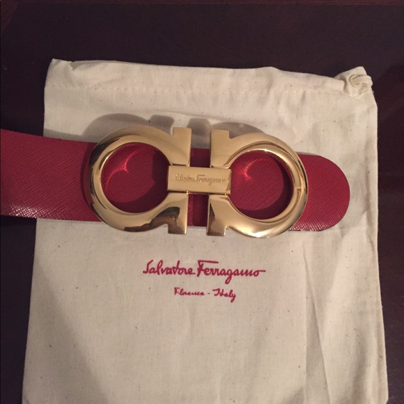 Brand new reversible gold buckle Ferragamo belt - Picture 3 of 6